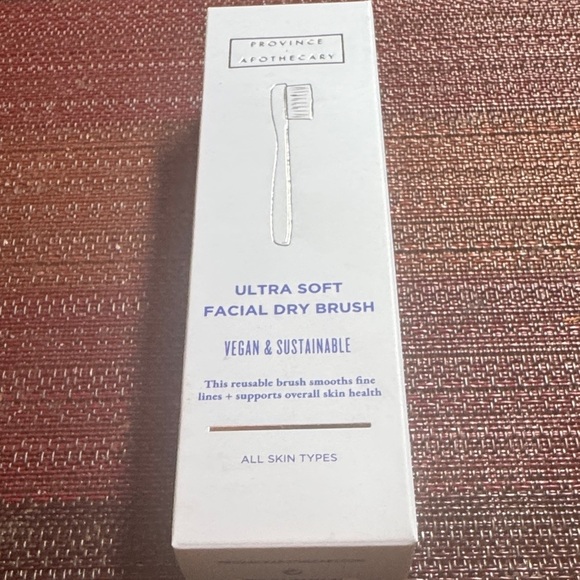 Ultra Soft Facial Dry Brush - White - Picture 2 of 2